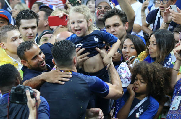 牌的国际曝 牌的国际曝